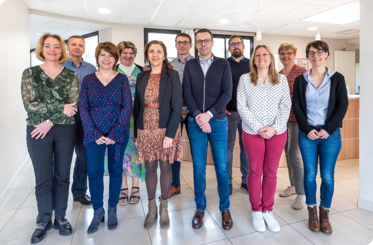 Il s'agit d'une photo de groupe de l'équipe de Jaxed.