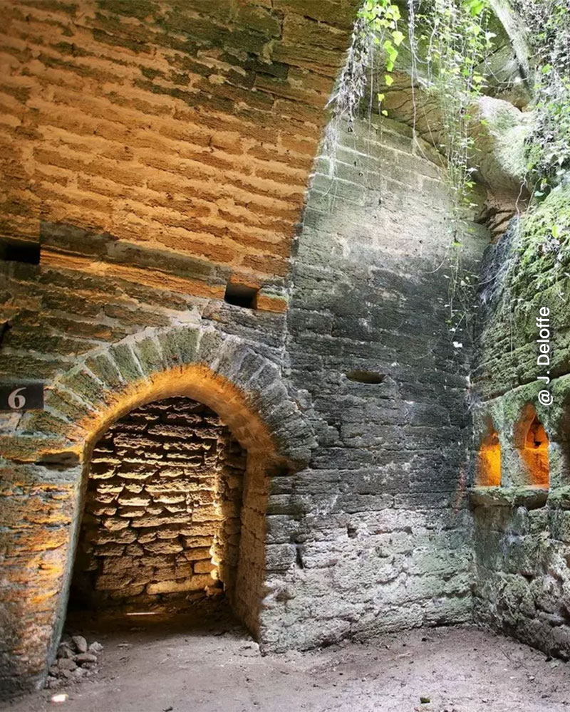 Troglodytes & Sarcophages à Doué-la-Fontaine - @ J. Deloffe